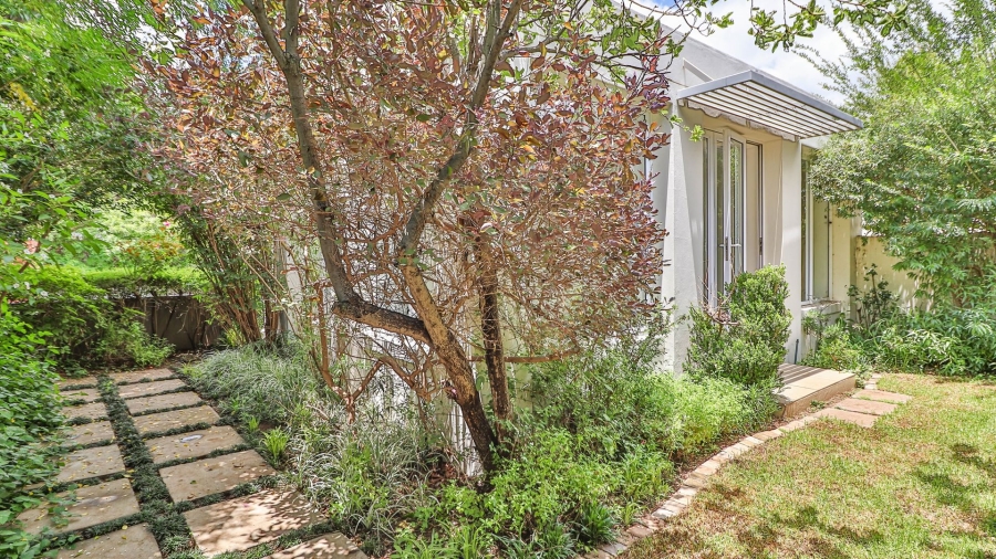 3 Bedroom Property for Sale in Broadacres Gauteng