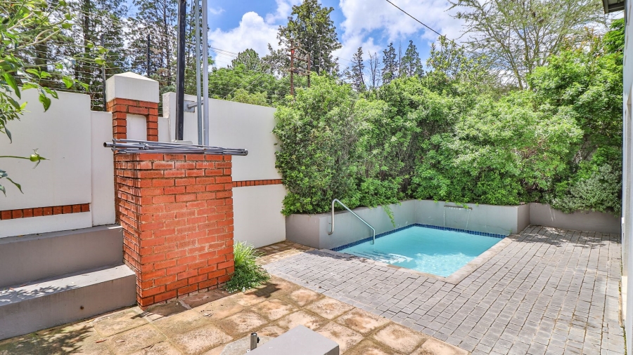 3 Bedroom Property for Sale in Broadacres Gauteng