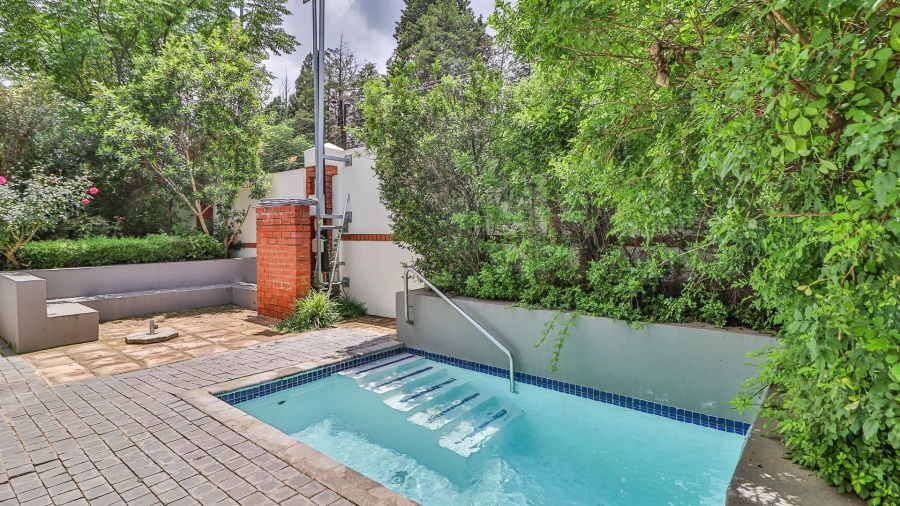 3 Bedroom Property for Sale in Broadacres Gauteng