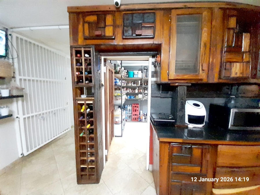 9 Bedroom Property for Sale in Pretoria North Gauteng