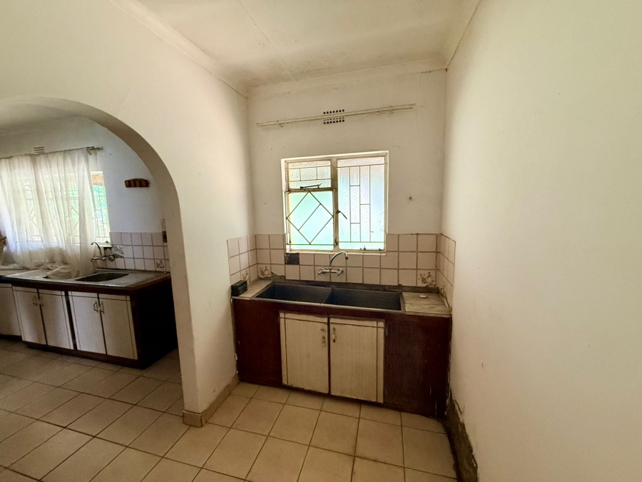 3 Bedroom Property for Sale in Unitas Park Gauteng