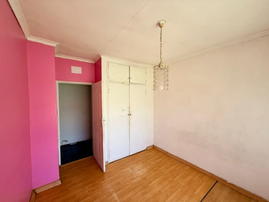 3 Bedroom Property for Sale in Unitas Park Gauteng