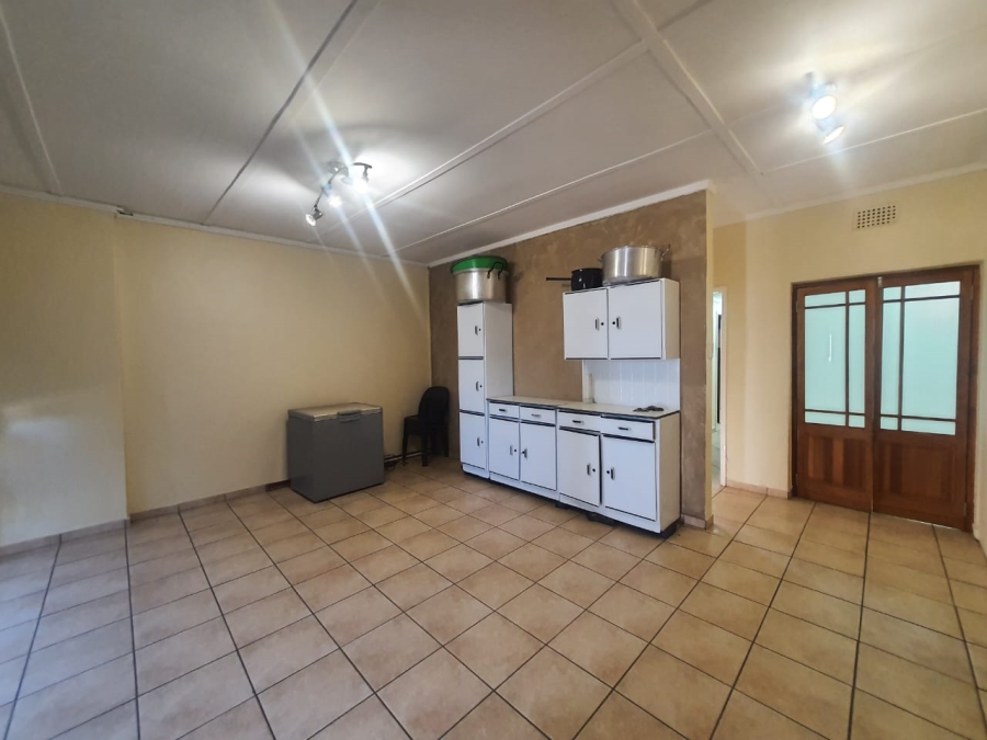 4 Bedroom Property for Sale in Vanderbijlpark SW 1 Gauteng