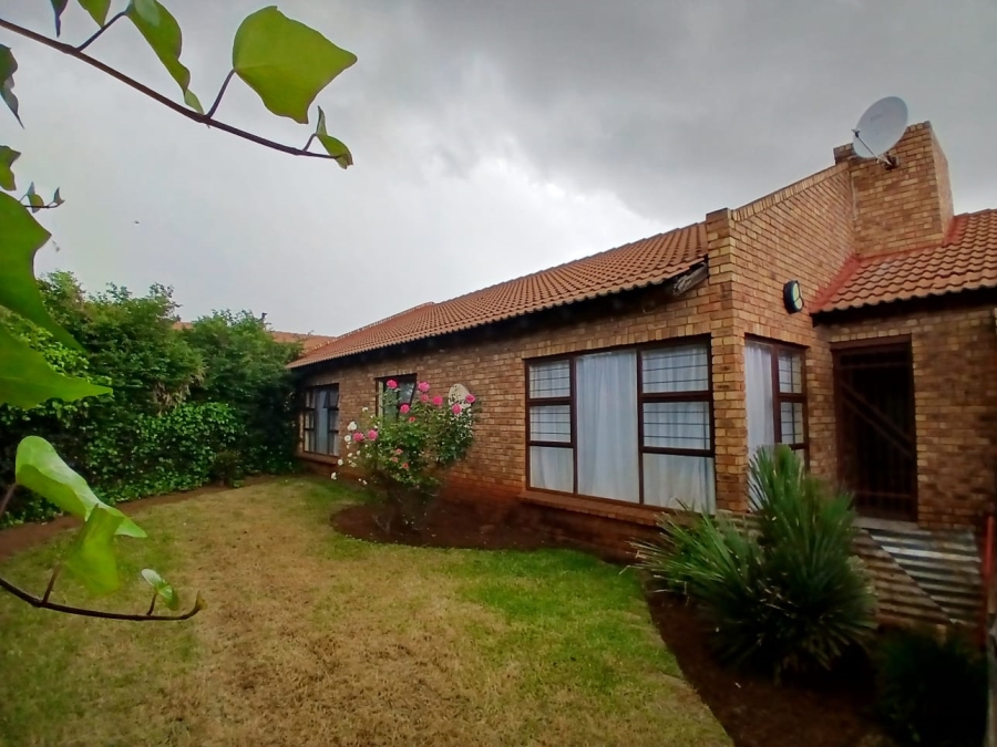 3 Bedroom Property for Sale in New State Areas Gauteng