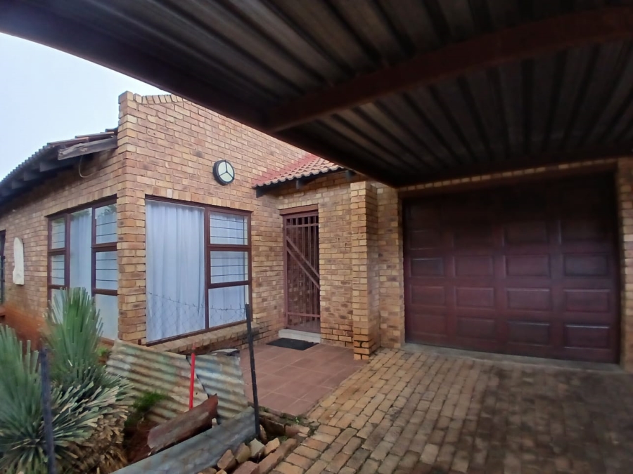3 Bedroom Property for Sale in New State Areas Gauteng