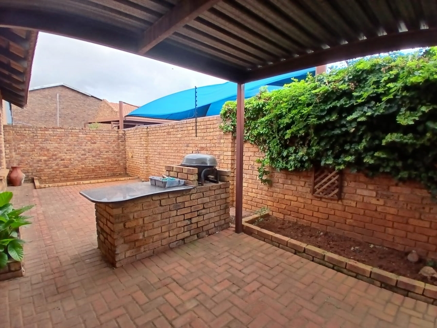 3 Bedroom Property for Sale in New State Areas Gauteng