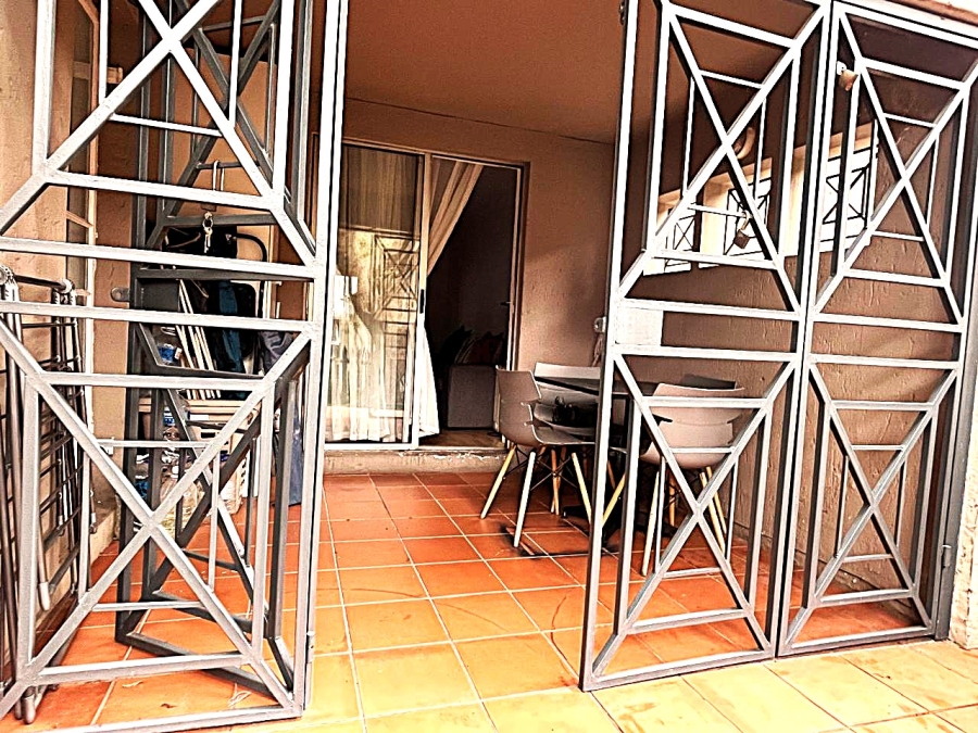 1 Bedroom Property for Sale in Ferndale Gauteng