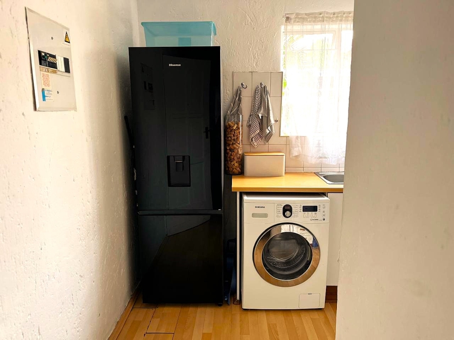 1 Bedroom Property for Sale in Ferndale Gauteng