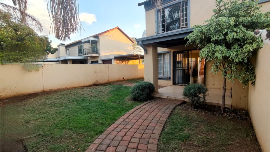 2 Bedroom Property for Sale in Annlin Gauteng