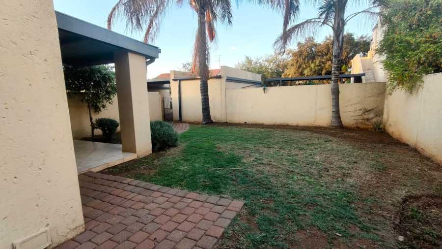 2 Bedroom Property for Sale in Annlin Gauteng