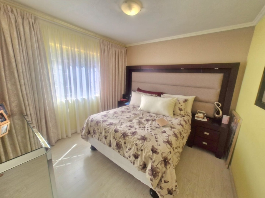 2 Bedroom Property for Sale in Annlin Gauteng