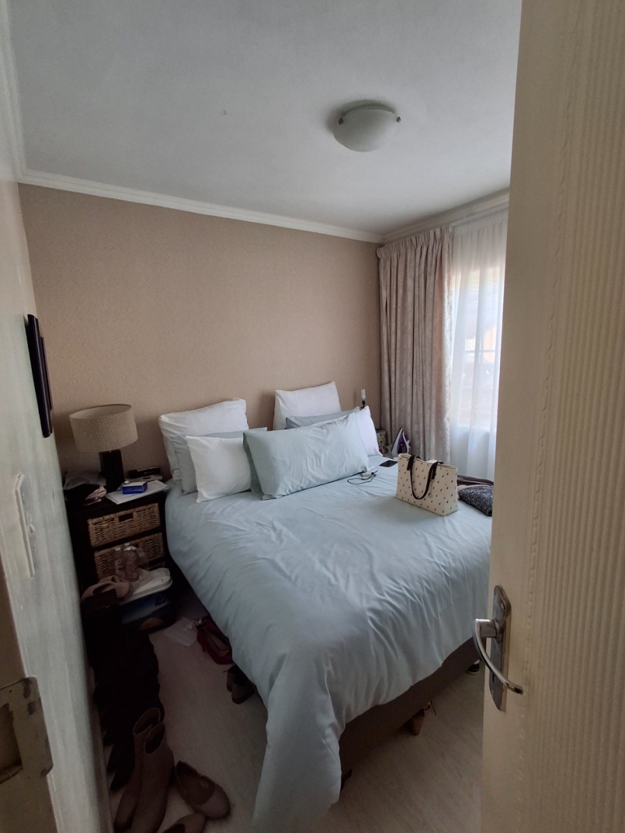 2 Bedroom Property for Sale in Annlin Gauteng