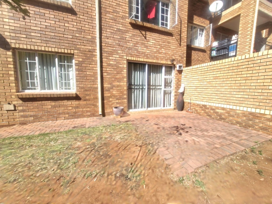 2 Bedroom Property for Sale in Annlin Gauteng