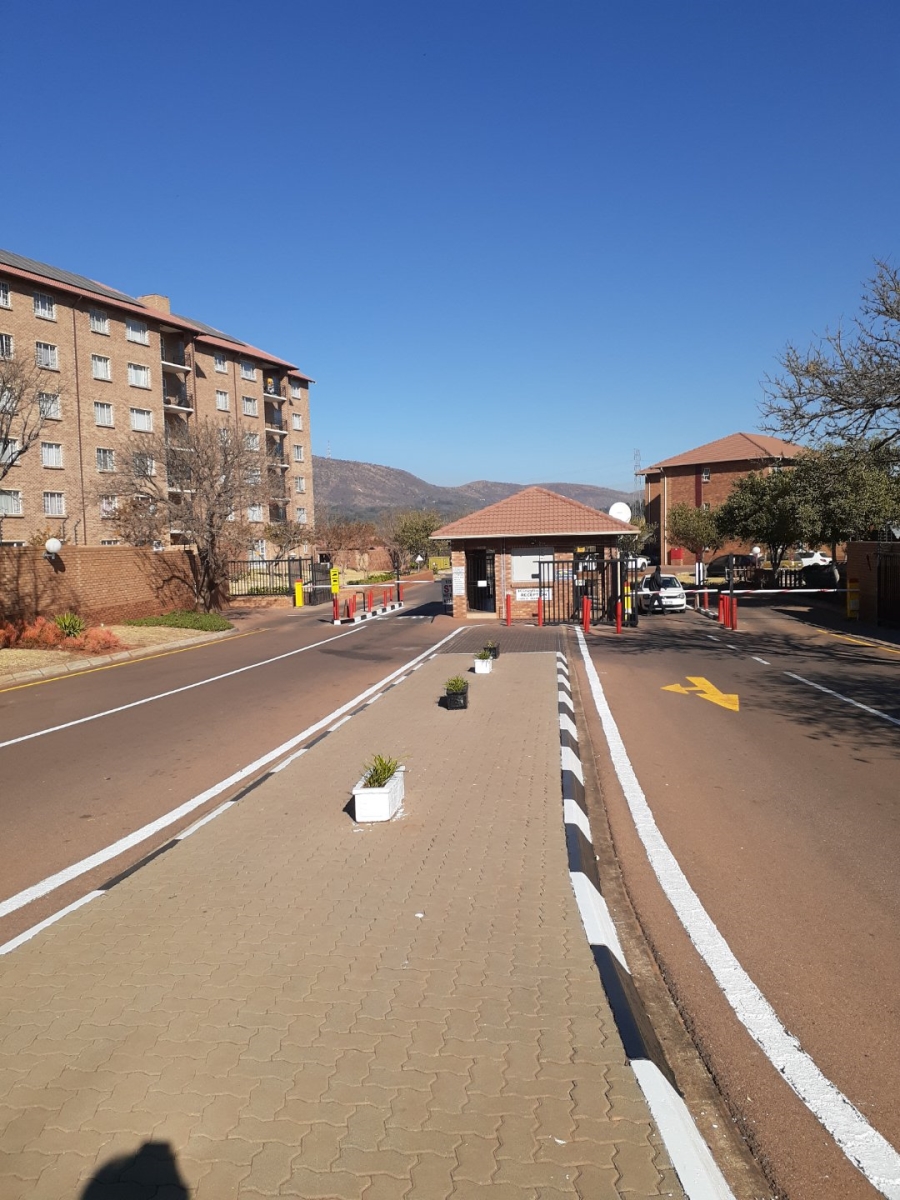 2 Bedroom Property for Sale in Annlin Gauteng