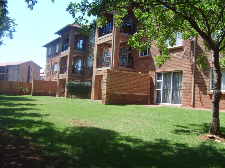 2 Bedroom Property for Sale in Annlin Gauteng