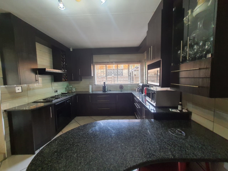 5 Bedroom Property for Sale in Vanderbijlpark SE Gauteng