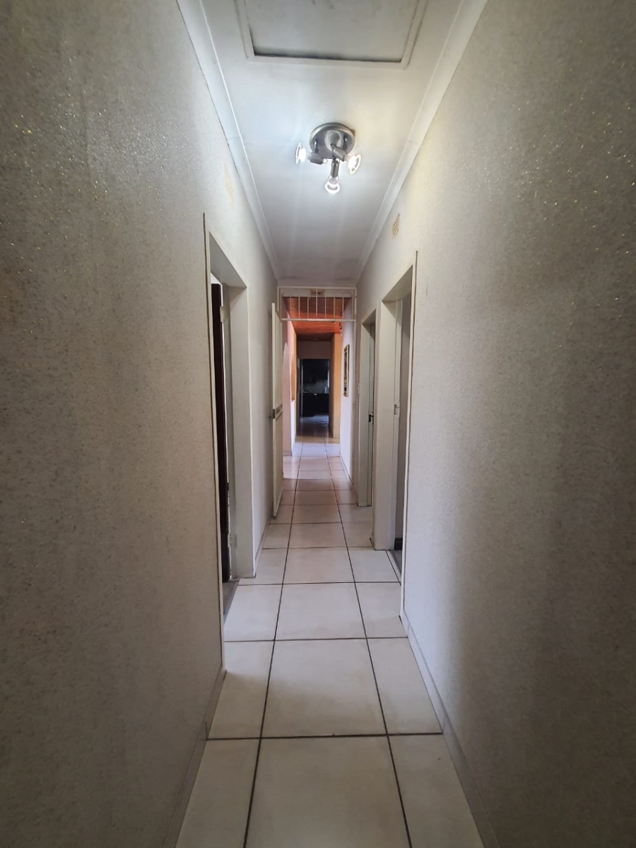 5 Bedroom Property for Sale in Vanderbijlpark SE Gauteng