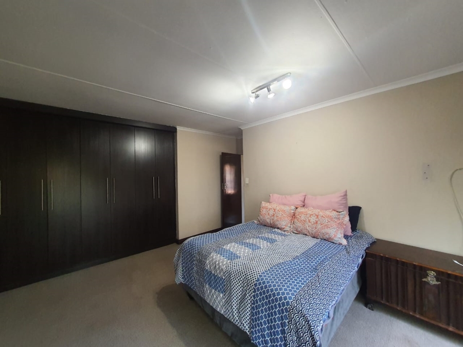 5 Bedroom Property for Sale in Vanderbijlpark SE Gauteng