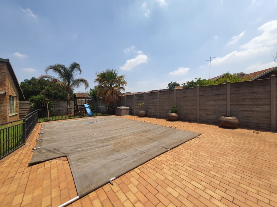 5 Bedroom Property for Sale in Vanderbijlpark SE Gauteng