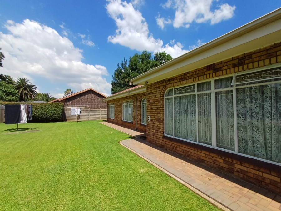 3 Bedroom Property for Sale in Vanderbijlpark SE 2 Gauteng