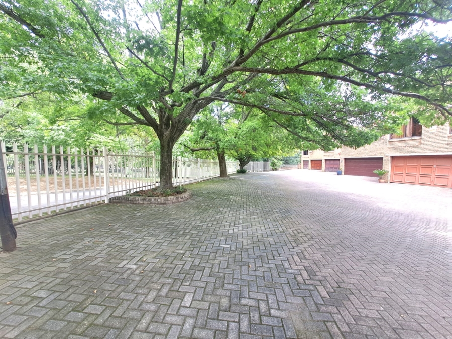 3 Bedroom Property for Sale in Three Rivers Proper Gauteng