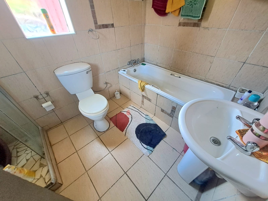 3 Bedroom Property for Sale in Three Rivers Gauteng