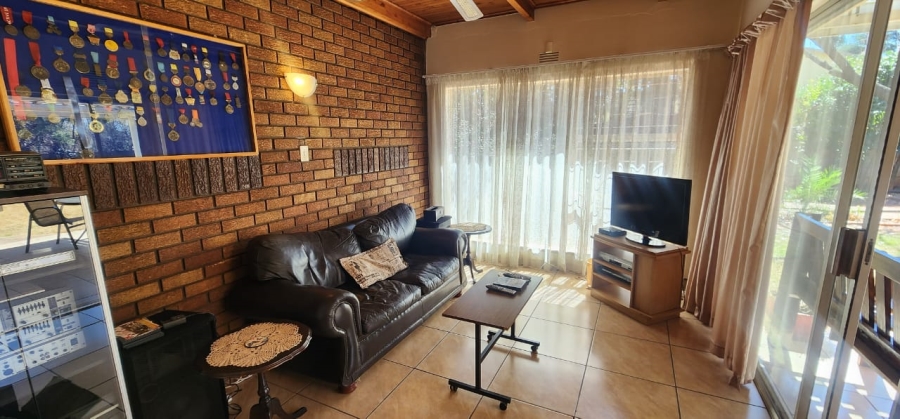 3 Bedroom Property for Sale in Vanderbijlpark SE 2 Gauteng