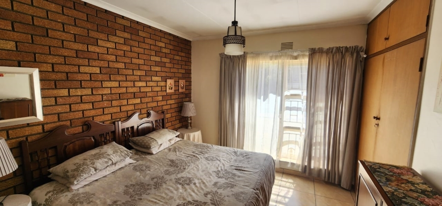 3 Bedroom Property for Sale in Vanderbijlpark SE 2 Gauteng