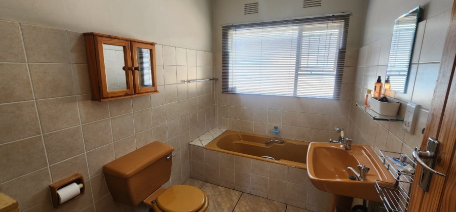 3 Bedroom Property for Sale in Vanderbijlpark SE 2 Gauteng