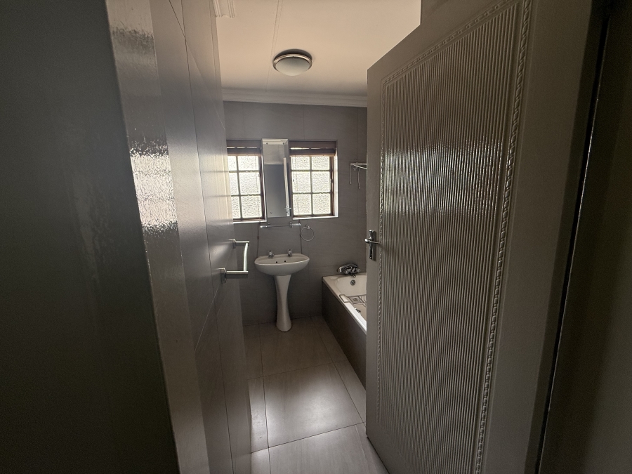 3 Bedroom Property for Sale in Riviera Gauteng