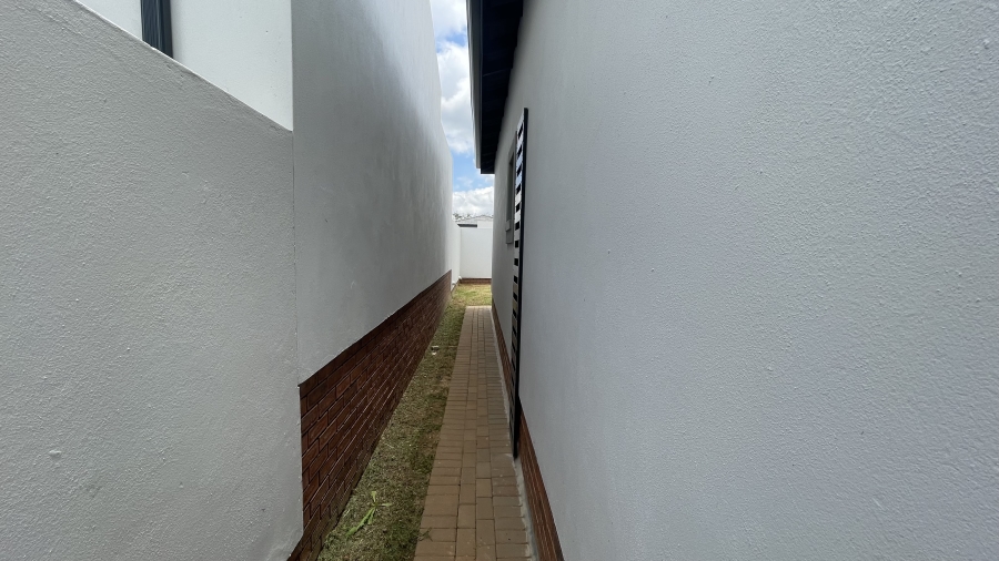 3 Bedroom Property for Sale in Rietvalleirand Gauteng