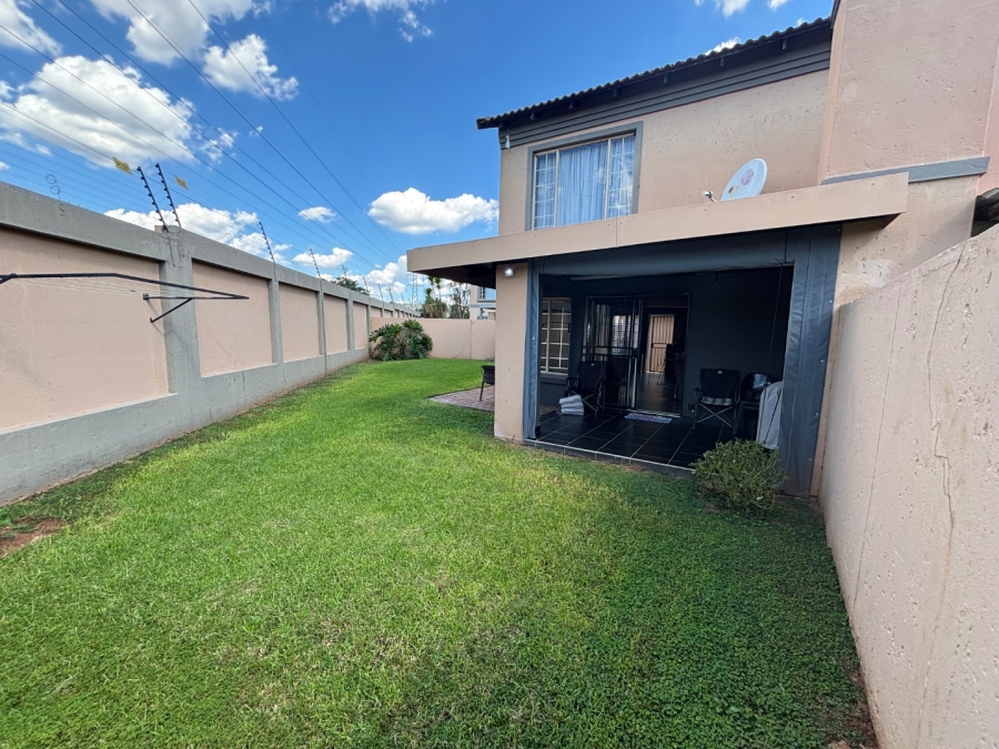 2 Bedroom Property for Sale in Annlin Gauteng