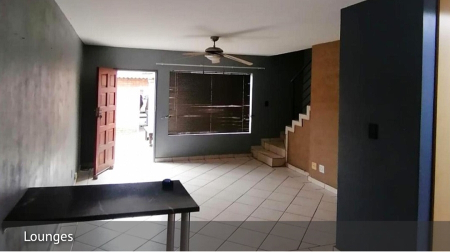 2 Bedroom Property for Sale in Annlin Gauteng