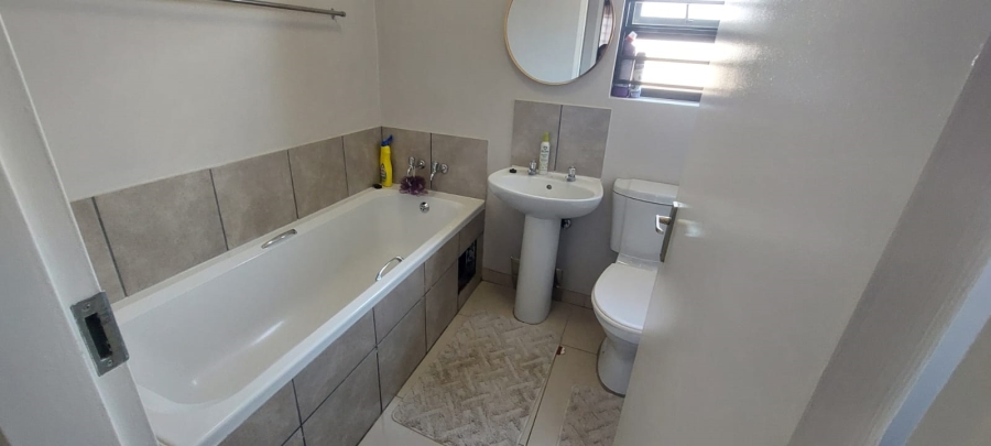 To Let 3 Bedroom Property for Rent in New Modder Gauteng
