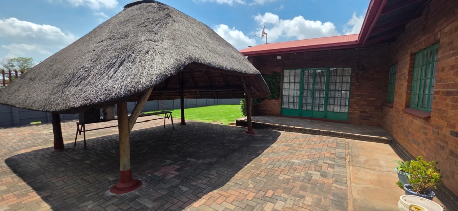 3 Bedroom Property for Sale in Vanderbijlpark CW 4 Gauteng