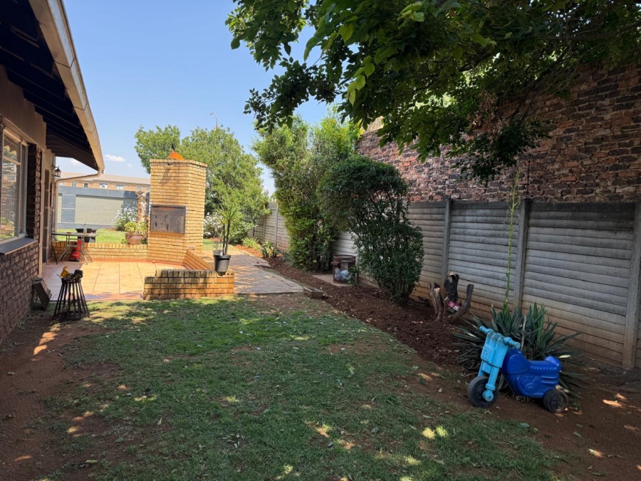 3 Bedroom Property for Sale in Van Dyk Park Gauteng