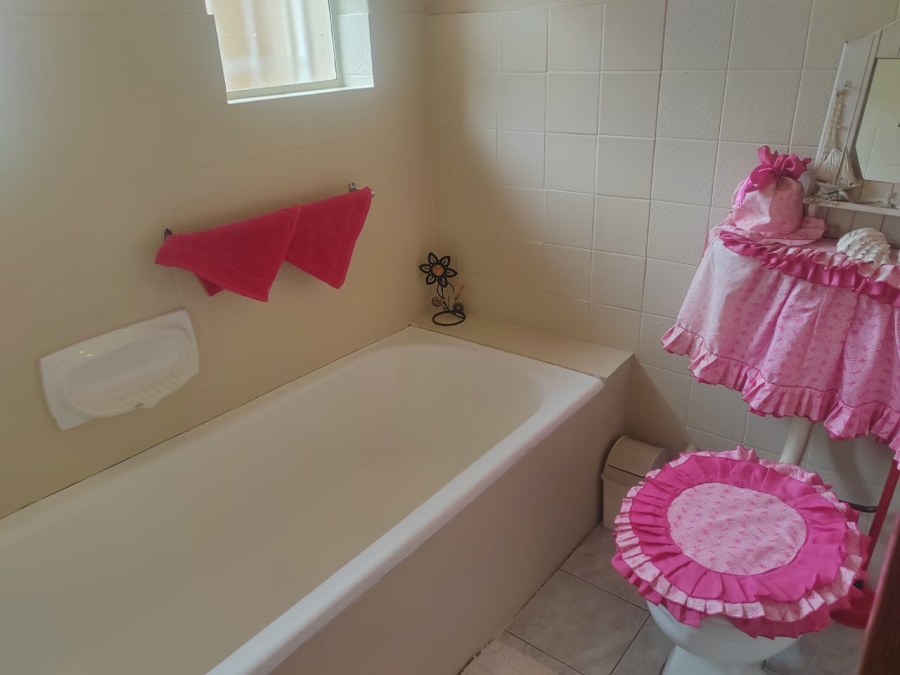 3 Bedroom Property for Sale in Freeway Park Gauteng