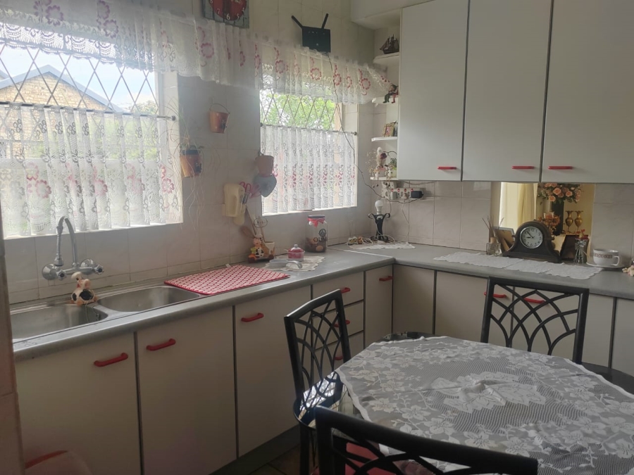 3 Bedroom Property for Sale in Freeway Park Gauteng