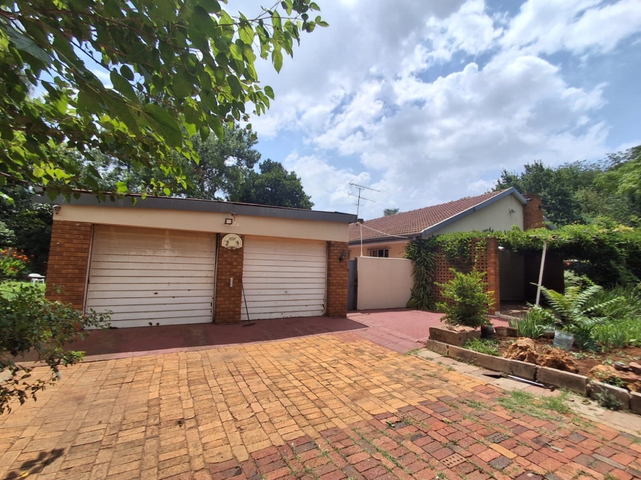 3 Bedroom Property for Sale in Three Rivers Proper Gauteng