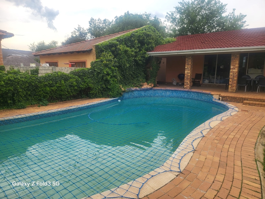 4 Bedroom Property for Sale in Selcourt Gauteng