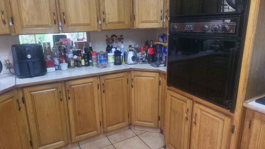 4 Bedroom Property for Sale in Selcourt Gauteng