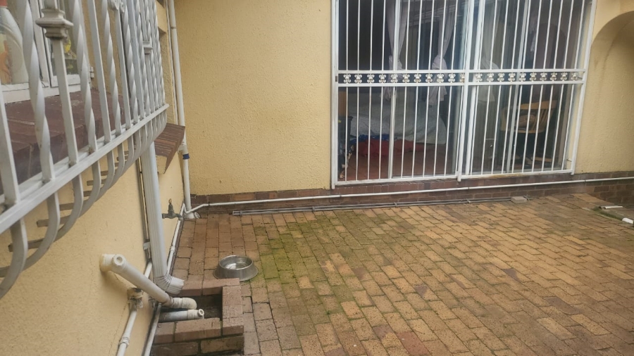 4 Bedroom Property for Sale in Selcourt Gauteng