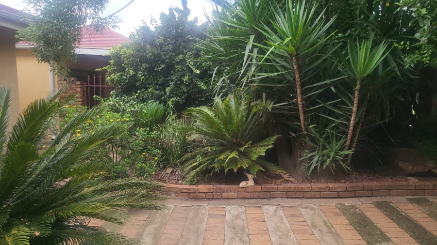 4 Bedroom Property for Sale in Selcourt Gauteng