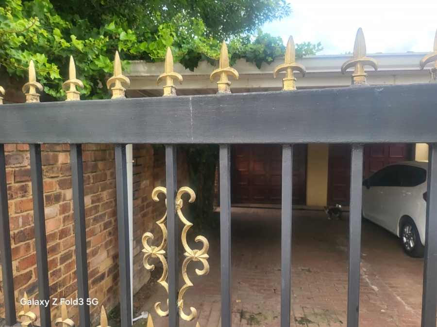 4 Bedroom Property for Sale in Selcourt Gauteng