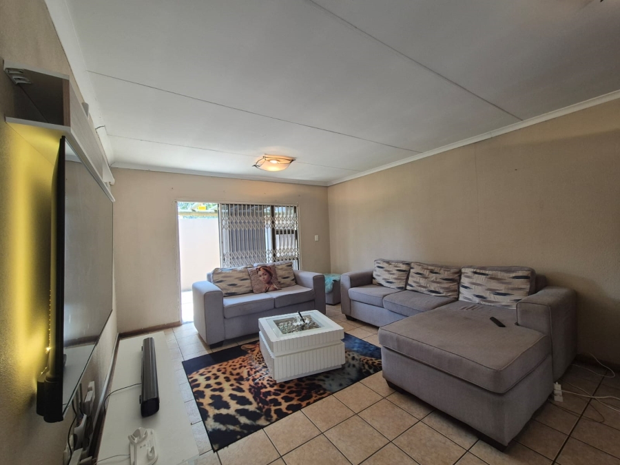 3 Bedroom Property for Sale in Vanderbijlpark SE 2 Gauteng