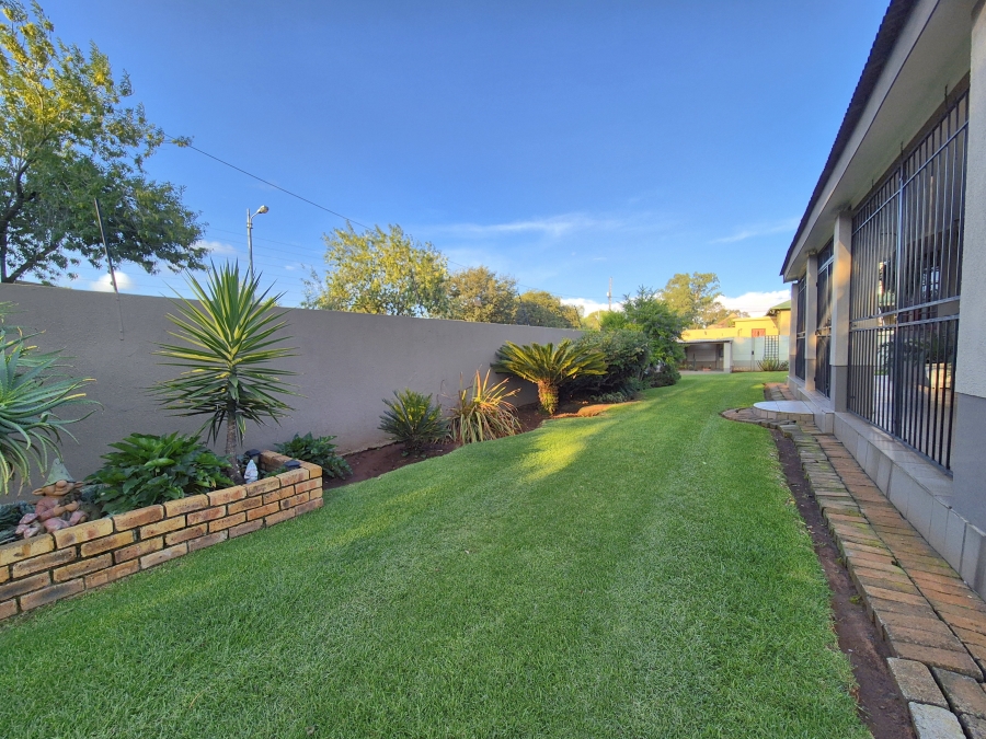 3 Bedroom Property for Sale in Brakpan Central Gauteng