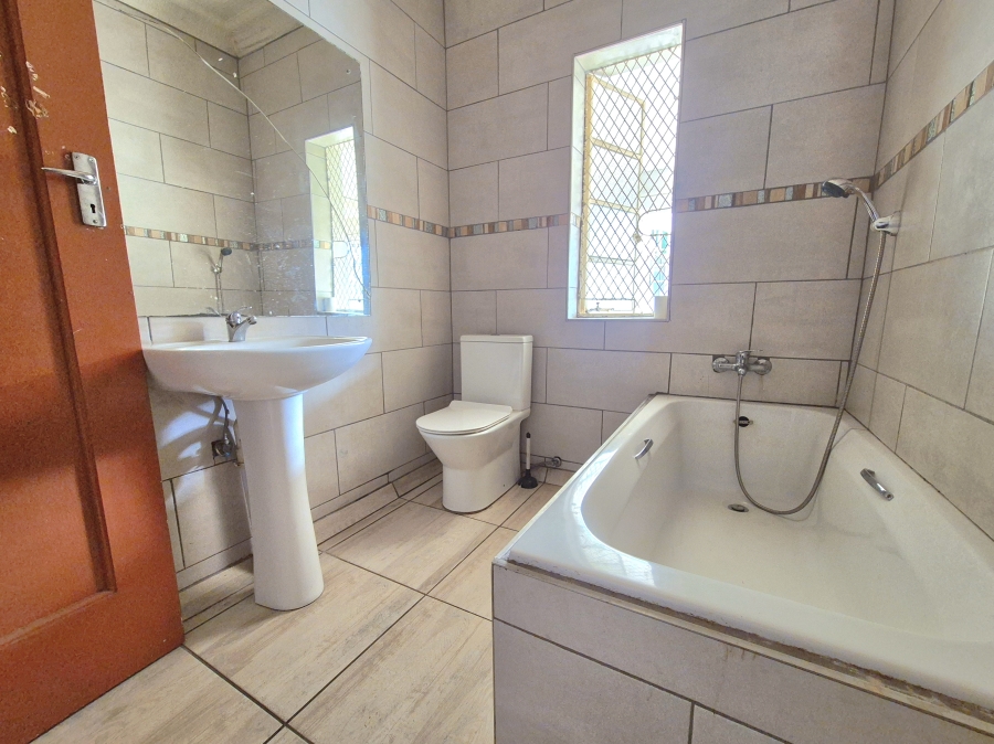 To Let 3 Bedroom Property for Rent in Brenthurst Gauteng