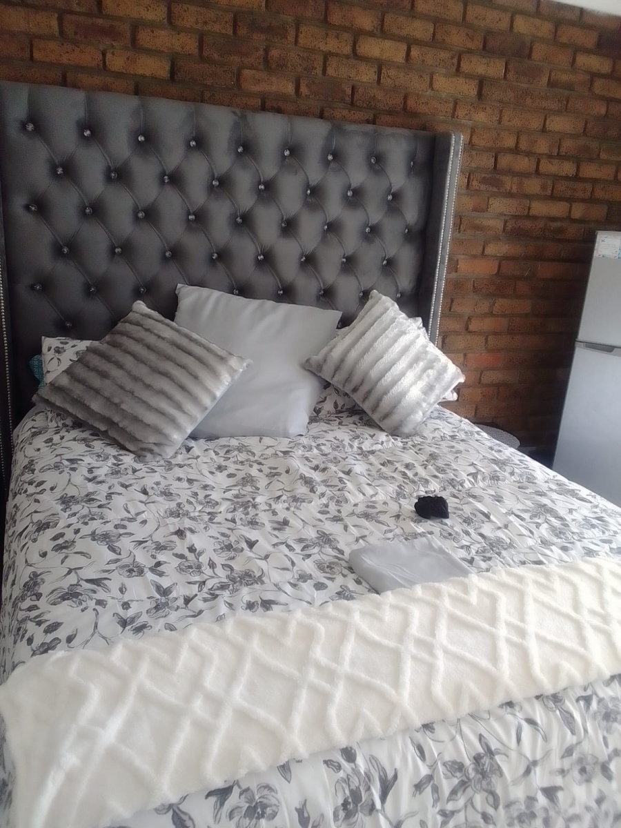 4 Bedroom Property for Sale in Selcourt Gauteng