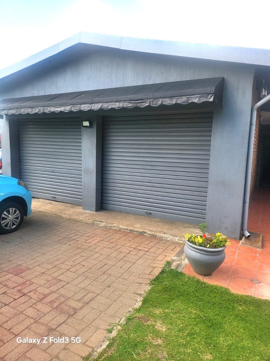 4 Bedroom Property for Sale in Selcourt Gauteng