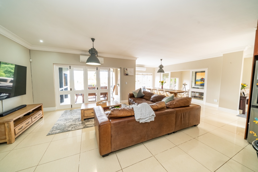 4 Bedroom Property for Sale in Waterkloof Ridge Gauteng